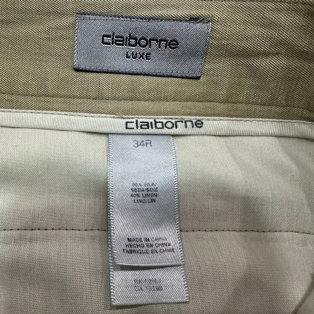 Claiborne Tan Cargo Shorts with Classic Design - Picture 4 of 5